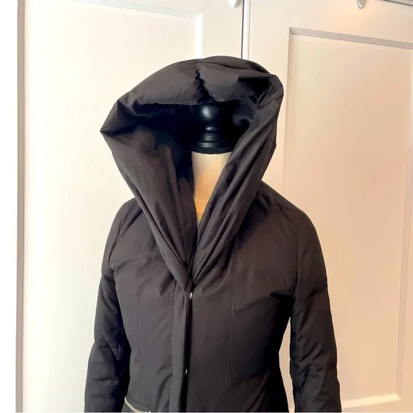 Michael Kors Coat w/versatile hood, zipper and snaps - Picture 8 of 16